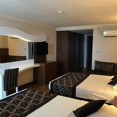 Throne & מלון Cenger (Manavgat)