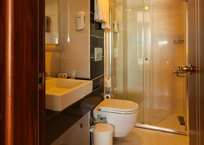 Throne & Cenger (Manavgat)