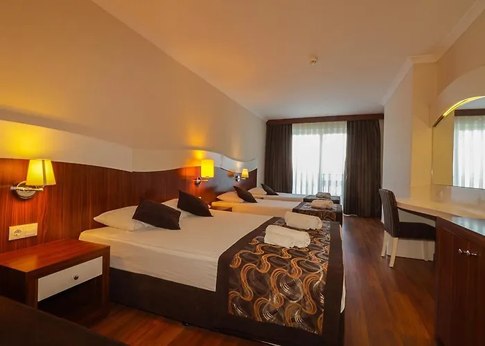 Hotel Throne & Cenger (Manavgat)