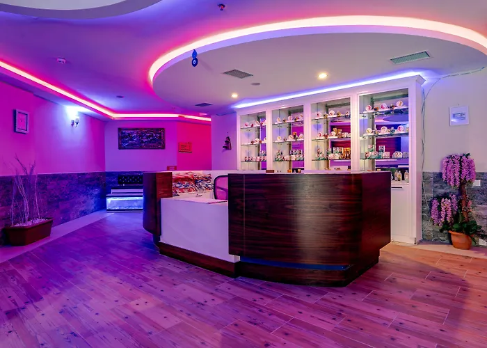 Throne & Cenger (Manavgat)