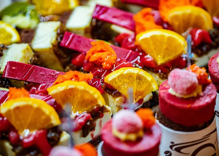 Throne & Hotel Cenger (Manavgat)