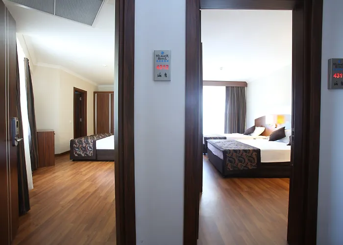 Throne & Hotel Cenger (Manavgat)