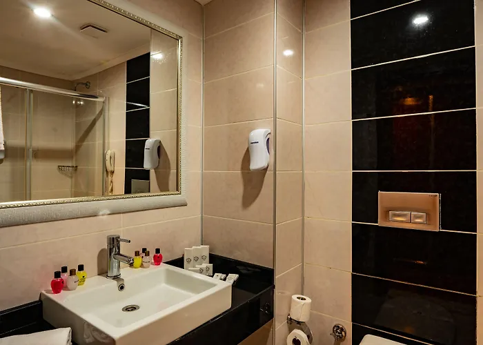 Hotel Throne & Cenger (Manavgat)